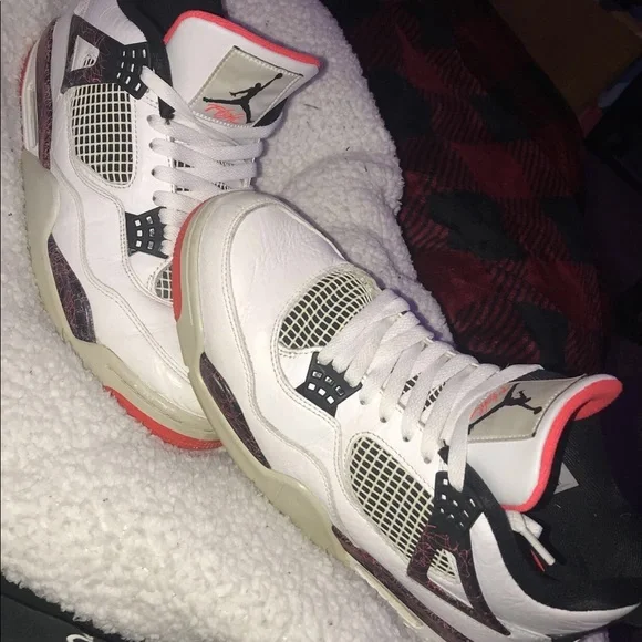 JORDAN 4 NOSTALGIA🔥 - Picture 2 of 5